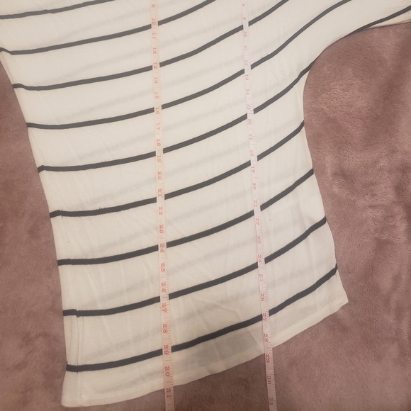 BCBG Top - Picture 10 of 13